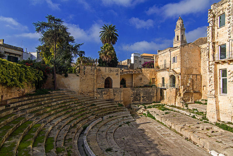 A secret thing to see in Lecce: The Roman Theatre