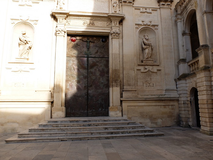 duomo-lecce-facade-entrance