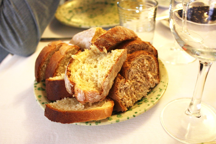 restaurant-cibus-bread
